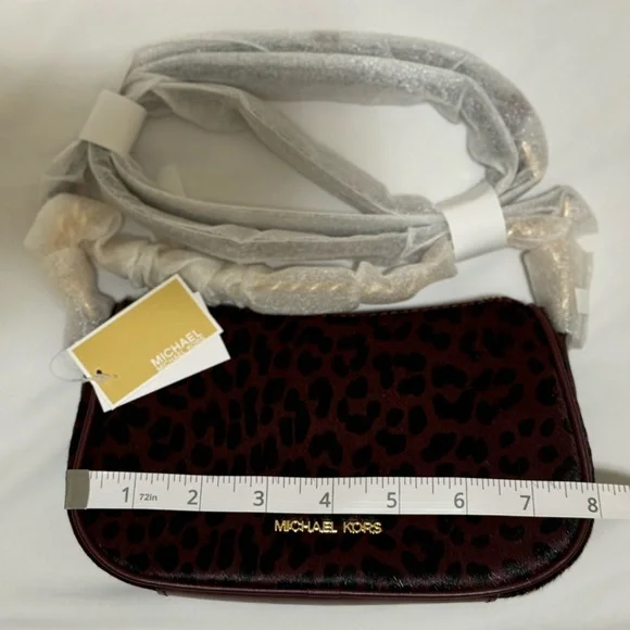 🌟MICHAEL MICHAEL KORS🌟 NWT Carmela Sm Pouchette Crossbody Leather Color:Oxblood - Picture 7 of 8